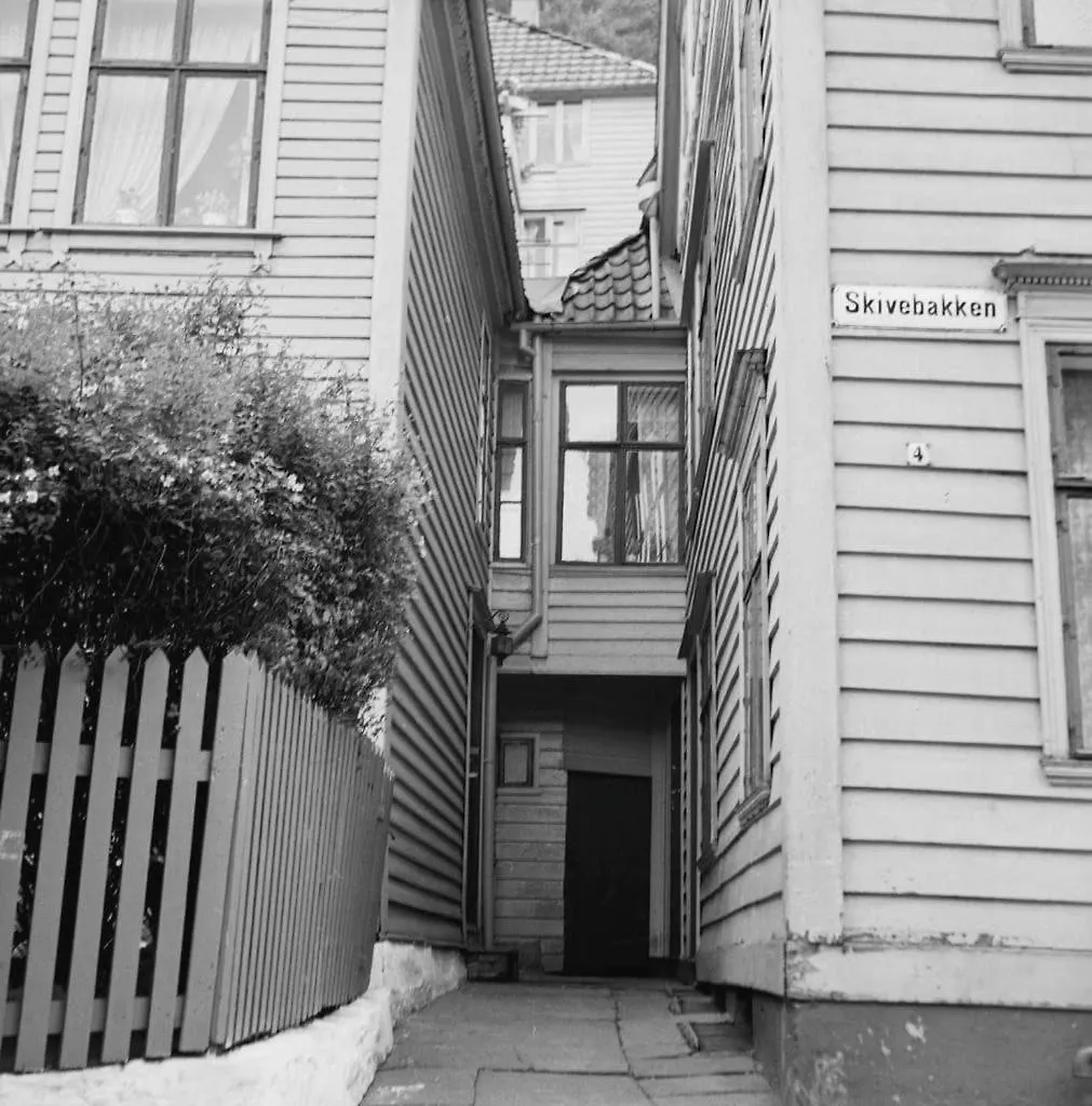 Dinbnb Apartments L 500M To Bryggen L Bathtub & New 2017 L Authentic Bergenshus